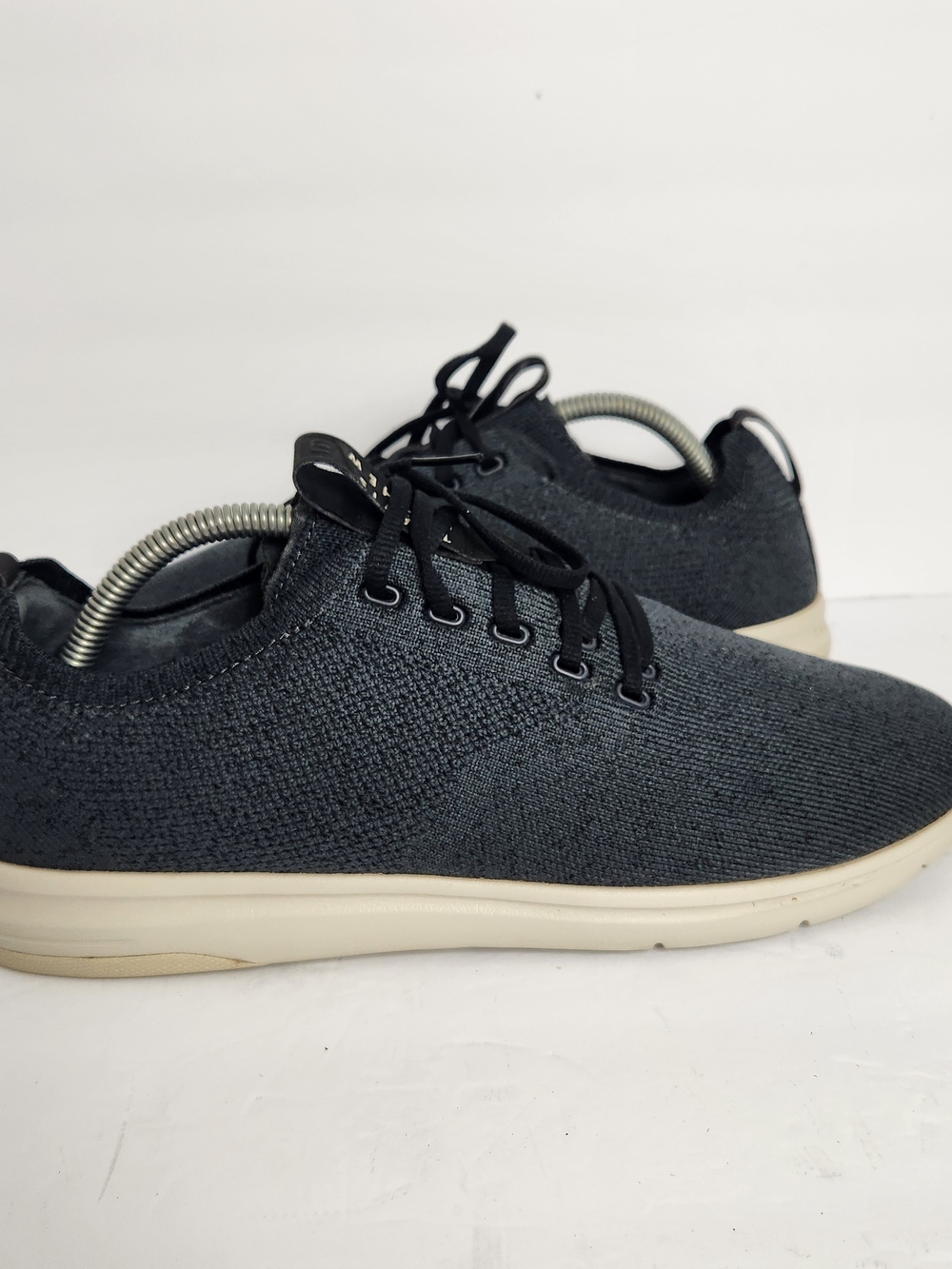 Travis Mathew The Daily Men's Size 9.5 Gray Lace Up Casual Sneakers 1MAA220